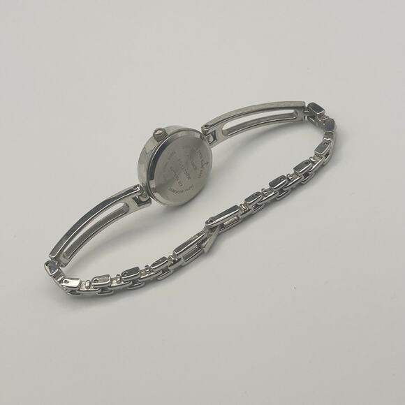 Advance Silver Tone Women’s Quartz Watch 20mm Working New Battery - Picture 4 of 8